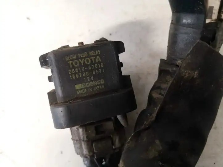 Toyota Avensis T250 (2003 - 2006) 2861067010 Реле накала свечей — фото 3