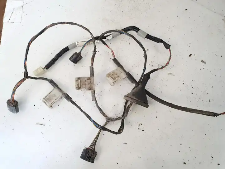 Toyota Corolla Verso AR10 (2004 - 2009) 82163 Прочая электропроводка — фото 1