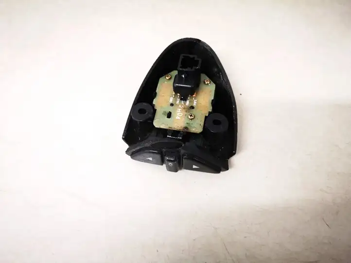 Acura MDX I (2000 - 2006) Кнопки на рулевом колесе — фото 1