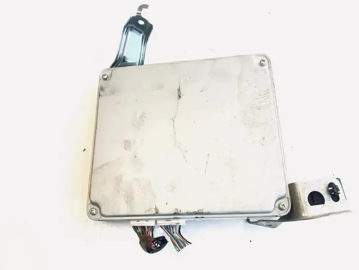 Toyota Corolla Verso AR10 (2004 - 2009)  896610f010 Блок управления двигателя