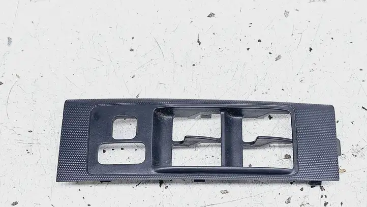 Toyota Corolla Verso AR10 (2004 - 2009) 742320F010 Прочие детали салона — фото 1