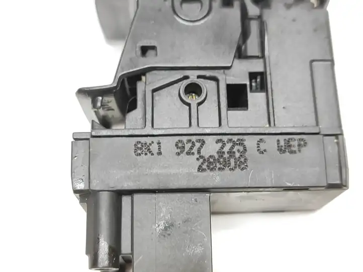 Audi A4 S4 B8 8K (2007 - 2011) 8K1927225C Кнопка ручного тормоза — фото 3