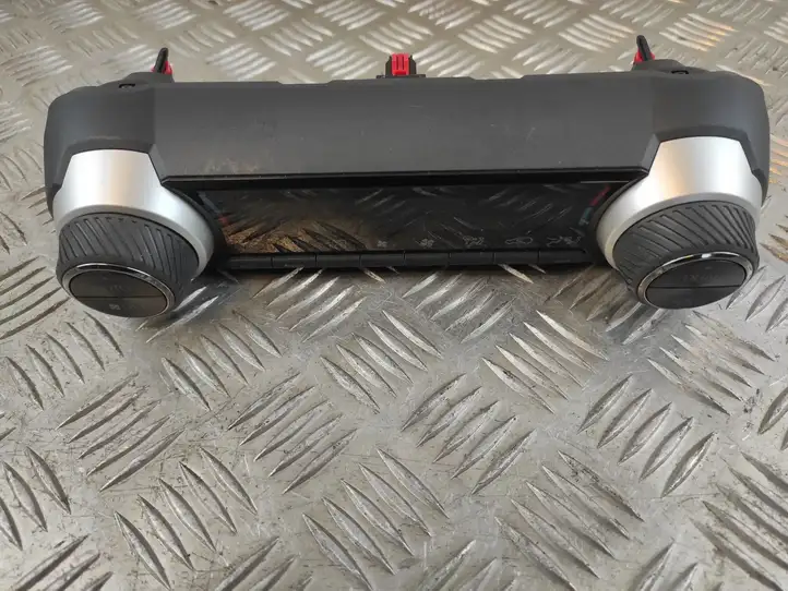 Toyota RAV 4 (XA50) (2018 - )  75K607 Блок управления кондиционера воздуха / климата/ печки (в салоне)