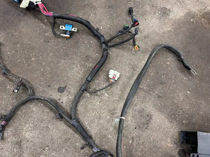 Tesla Model X (2015 - 2021) 103244780F Прочая электропроводка — фото 6