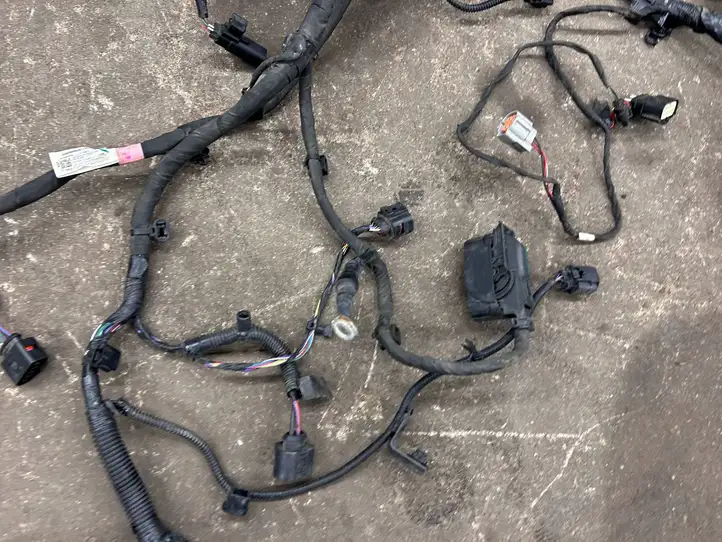 Tesla Model X (2015 - 2021) 103244780F Прочая электропроводка — фото 14