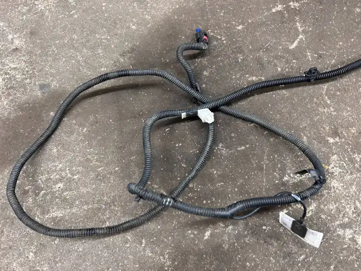 Tesla Model X (2015 - 2021) 103244780F Прочая электропроводка — фото 18