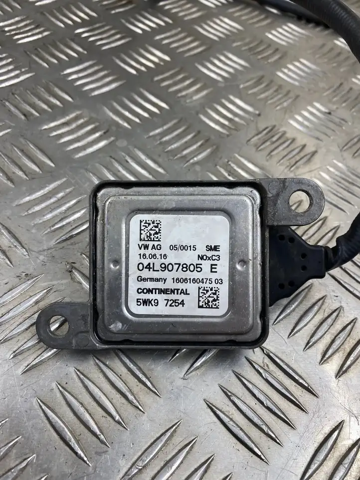 Volkswagen PASSAT B8 (2015 - ) 04L907805E Лямбда-зонд — фото 4