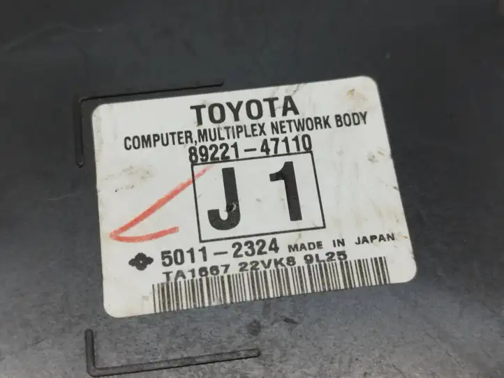 Toyota Prius (XW30) (2009 - 2015) 8922147110 Модуль комфорта — фото 6