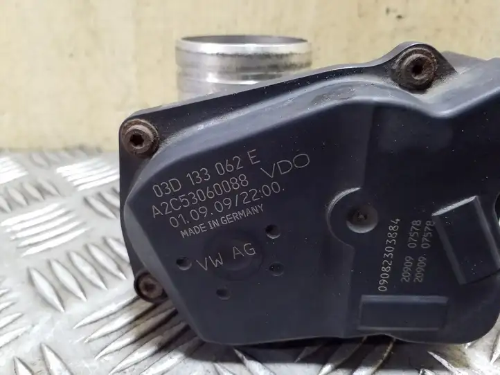 Volkswagen Polo V 6R (2009 - 2015) 03D133062E Дроссельная заслонка — фото 2