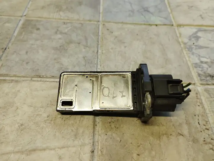 Nissan Qashqai (2006 - 2010) 226807S000 Датчик массового расхода воздуха — фото 1