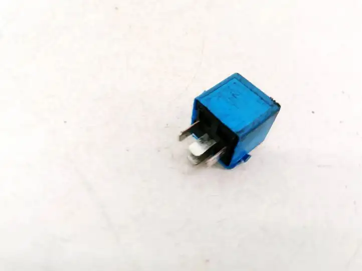 BMW X5 E53 (1999 - 2006)  61366915327 Другое реле