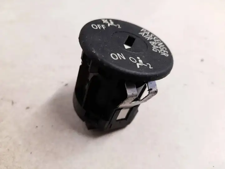BMW 3 F30 F35 F31 (2012 - 2018) 61319198886 Включатель надувной подушки для пассажира — фото 1