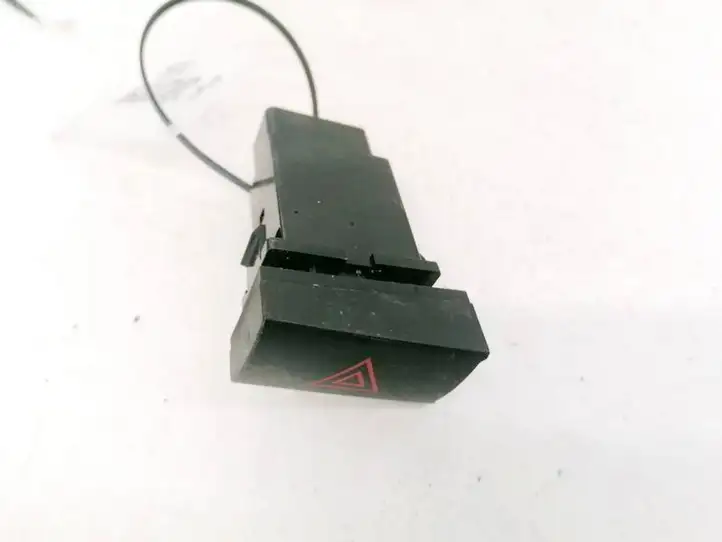 Hyundai Santa Fe (2005 - 2009) 864W0140 Включатель аварийных фонарей — фото 1