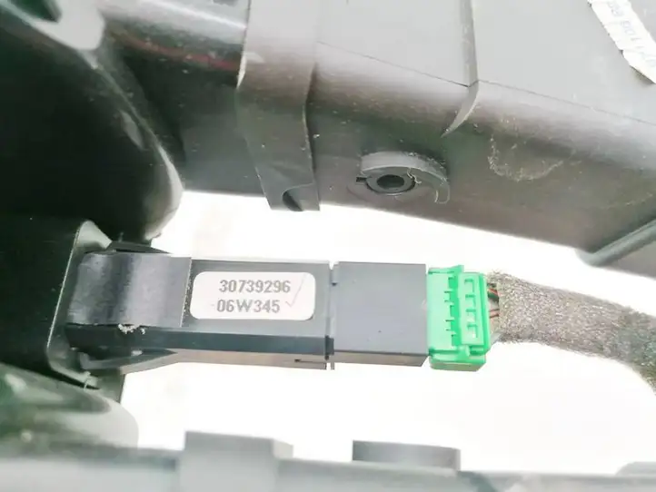 Volvo V50 (2004 - 2008) 30739296 Включатель аварийных фонарей — фото 3