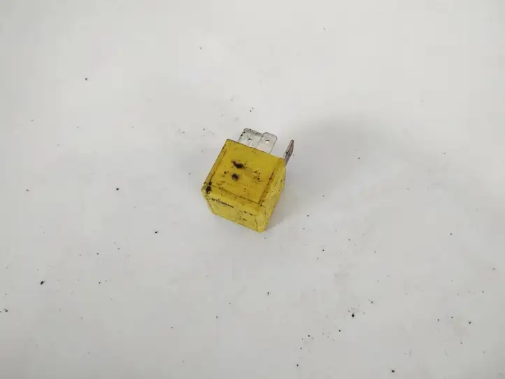 Opel Meriva A (2002 - 2006) 90226846 Другое реле — фото 1