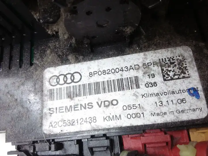 Audi A3/S3 8P (2004 - 2008) 8P0820043AD Блок управления климат-контролем — фото 3