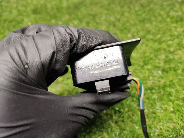 Ford Explorer (2005 - 2010)  6L2T9E770CCW Кнопки рулевого колеса