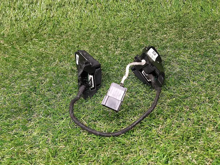 Audi Q7 4L (2005 - 2009) 4F0951527 Кнопки на рулевом колесе — фото 4
