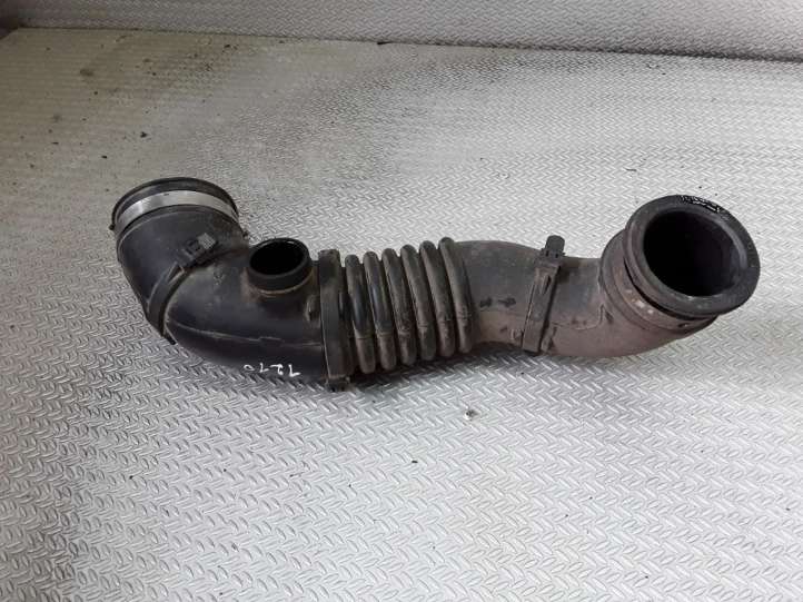 1788027060 Toyota RAV 4 (XA20) Oro paėmimo kanalo detalė (-ės)