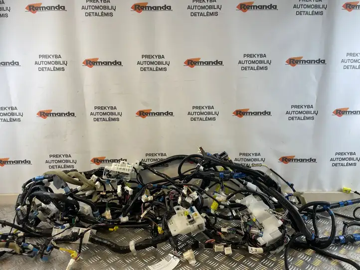 Toyota RAV 4 (XA40) (2012 - 2018) 821414B220 Прочая электропроводка — фото 1