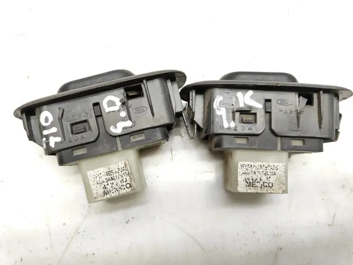 Mazda Tribute (2000 - 2004) YL8414A567ACW Кнопка стеклоподъемников — фото 8