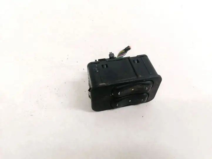 Opel Astra G (1998 - 2004) 90561088 Блок кнопок стеклоподъемников — фото 1