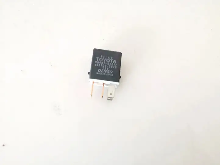 Toyota Yaris Verso (1999 - 2005)  9098702013 Другое реле