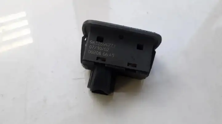 Citroen C5 (2001 - 2004) 96326947ZJ Кнопка стеклоподъемников — фото 2