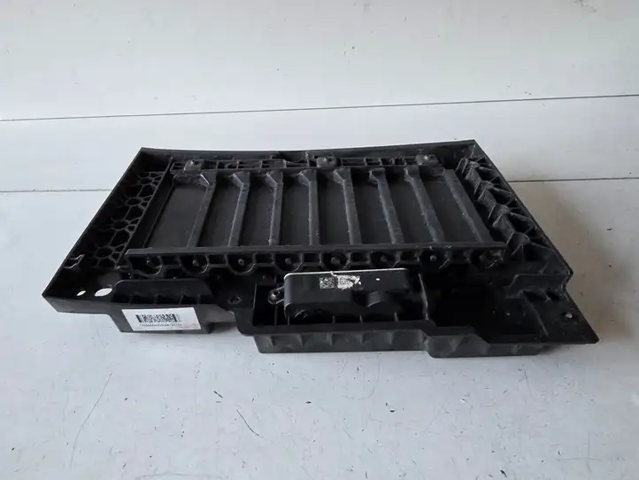 MG    11183340 Другая внешняя деталь