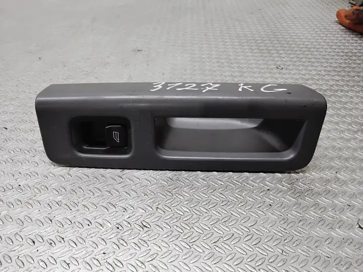 Volvo V50 (2004 - 2008) 30658449 Кнопка стеклоподъемников — фото 1