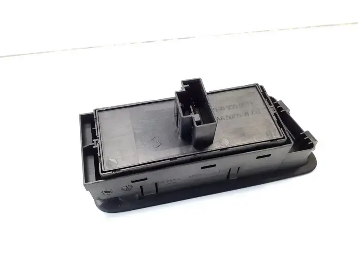 Volkswagen Golf VII (2013 - 2019) 5Q0959857E Блок кнопок стеклоподъемников — фото 2
