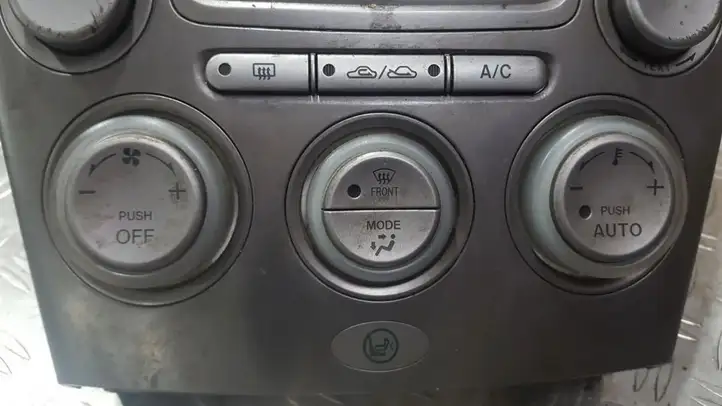 Mazda 6 (2002 - 2005) qm15e2e Блок управления климат-контролем — фото 1