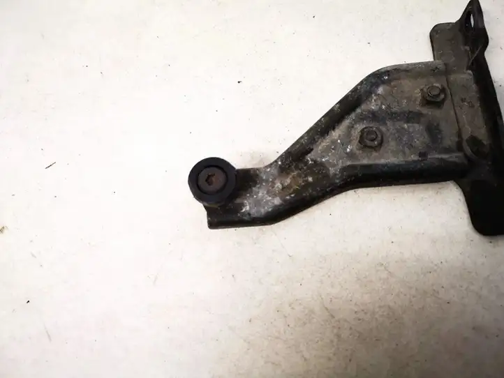 Mazda 5 (2005 - 2010) Другая деталь раздвижной двери — фото 2