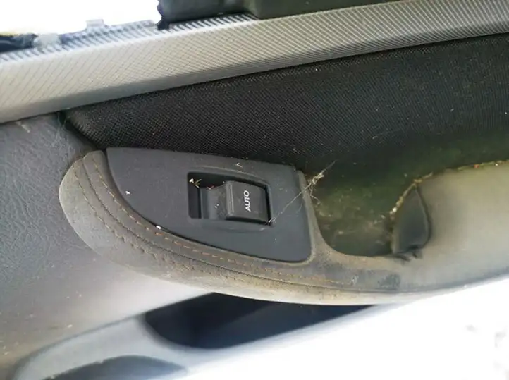Toyota Avensis T250 (2003 - 2006) Блок кнопок стеклоподъемников — фото 1
