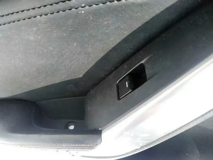 Mazda 6 (2012 - 2015) GK266380A Кнопка стеклоподъемников — фото 1