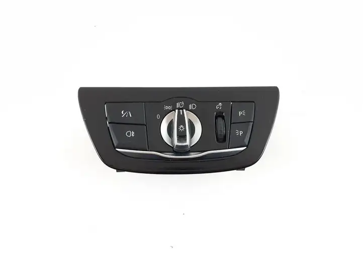 BMW 5 G30 G31 (2016 - ) 9493736 Включатель фонарей — фото 1