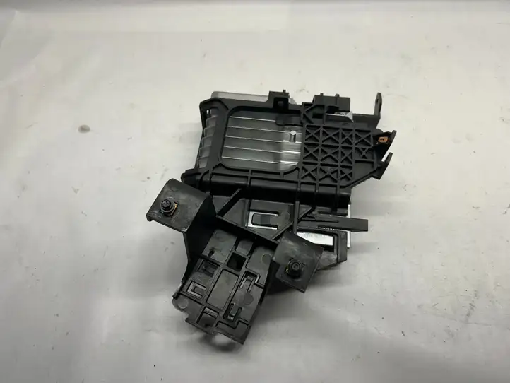 Chevrolet Camaro (2018 - )  84629161 Блок управления HiFi audio