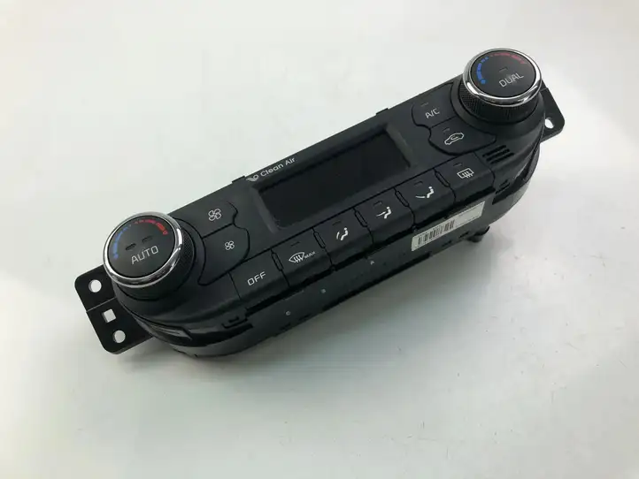 Kia Ceed (2012 - 2015) 97250A2200 Управление климат контролем — фото 1