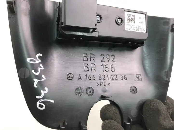 Mercedes-Benz A W176 (2012 - 2018) A1729050151 Другие включатели / ручки/ переключатели — фото 3