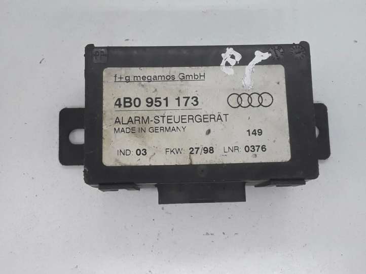 4B0951173 Audi A6 S6 C5 4B Signalizacijos valdymo blokas