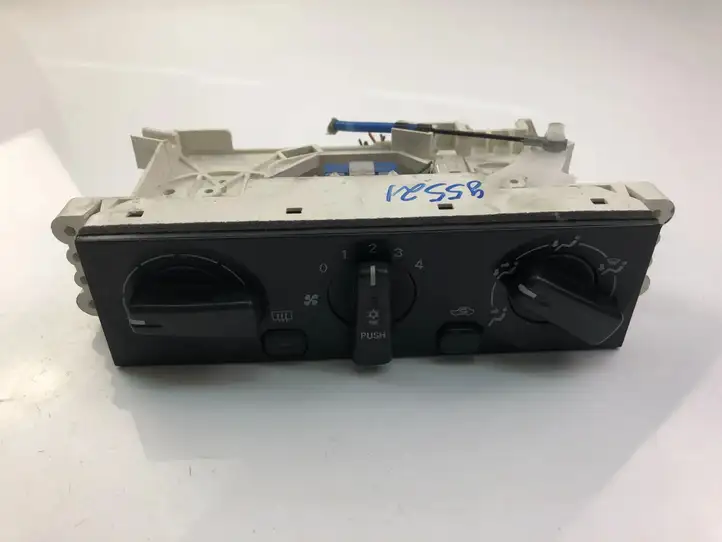 Mitsubishi Mirage VI G4 Attrage (2012 - 2015) MR315975 Управление климат контролем — фото 2