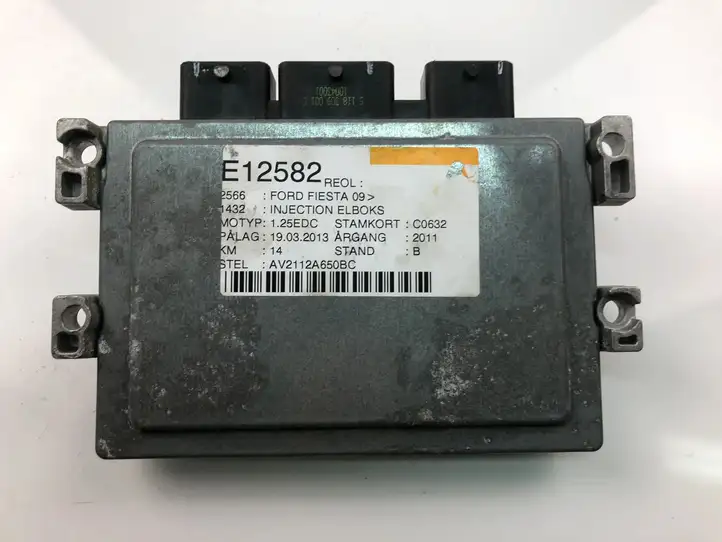 Ford Fiesta (2009 - 2012) AV2112A650BC Блок управления двигателем (ECU) — фото 4