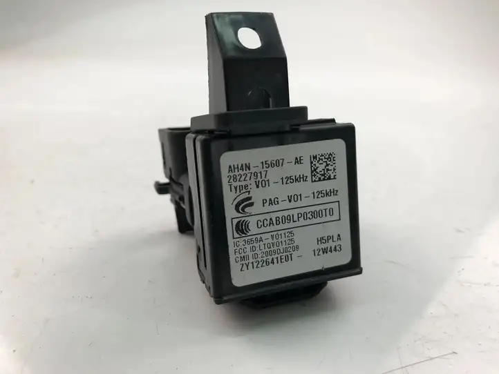 (2012 - 2016) AH4N15607AE Блок бесключевого доступа — фото 2