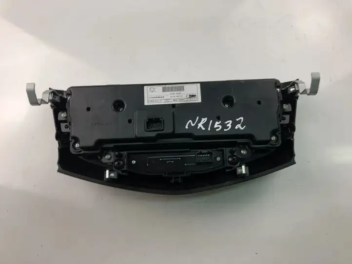 Nissan Qashqai (2013 - 2017) 275004EA0A Управление климат контролем — фото 4