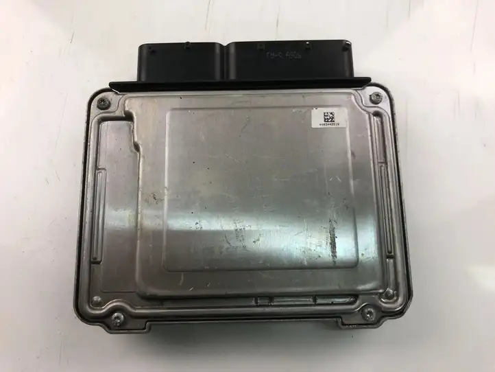 Seat Leon (5F) (2012 - 2019) 05E907309A Блок управления двигателем (ECU) — фото 4