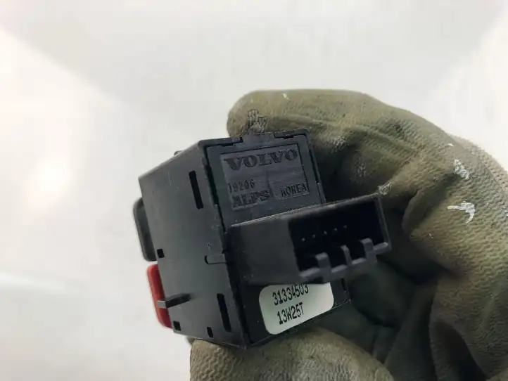 Volvo S60 (2010 - 2013) 31334503 Блок GSM — фото 4