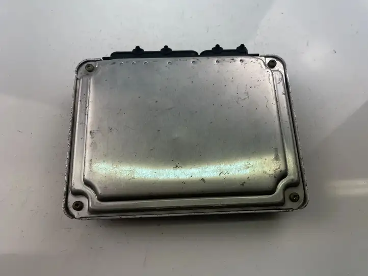 (1997 - 2005) 030906032DK Блок управления двигателем (ECU) — фото 4