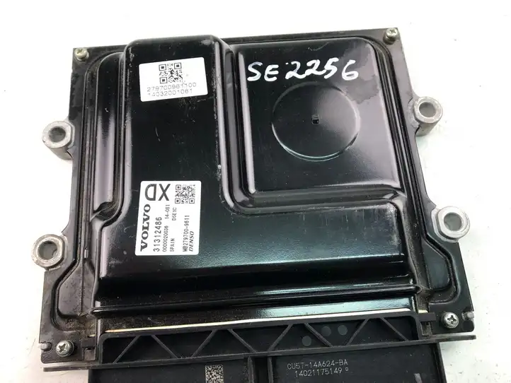 Volvo XC70 (2013 - 2016)  31312486 Блок управления двигателем ECU