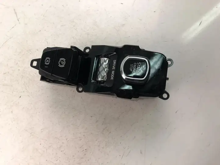 Volvo S90, V90 (2016 - 2020) P31443818 Другие включатели / ручки/ переключатели — фото 2