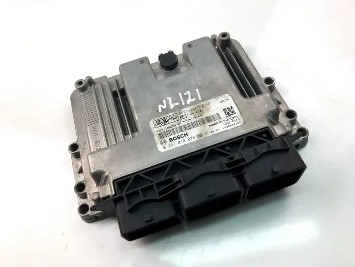Ford Fiesta (2009 - 2012) AV2112A650RF Блок управления двигателем (ECU) — фото 1